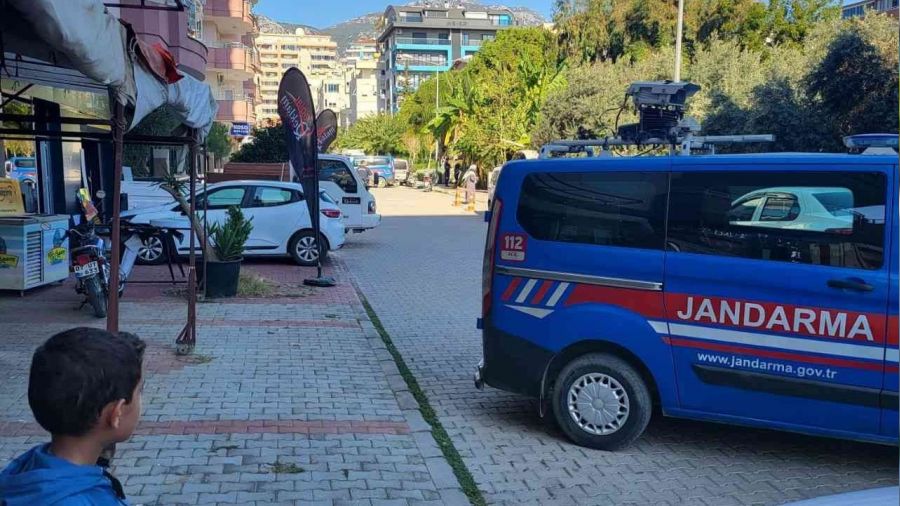 Bıçaklanan Rus genç hayatını kaybetti