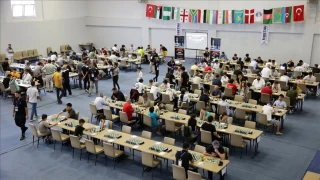 Bitliste 15 lkeden 400 satran tutkununu bir araya geldi