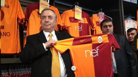 "Borçları, transferleri düşünüyoruz"