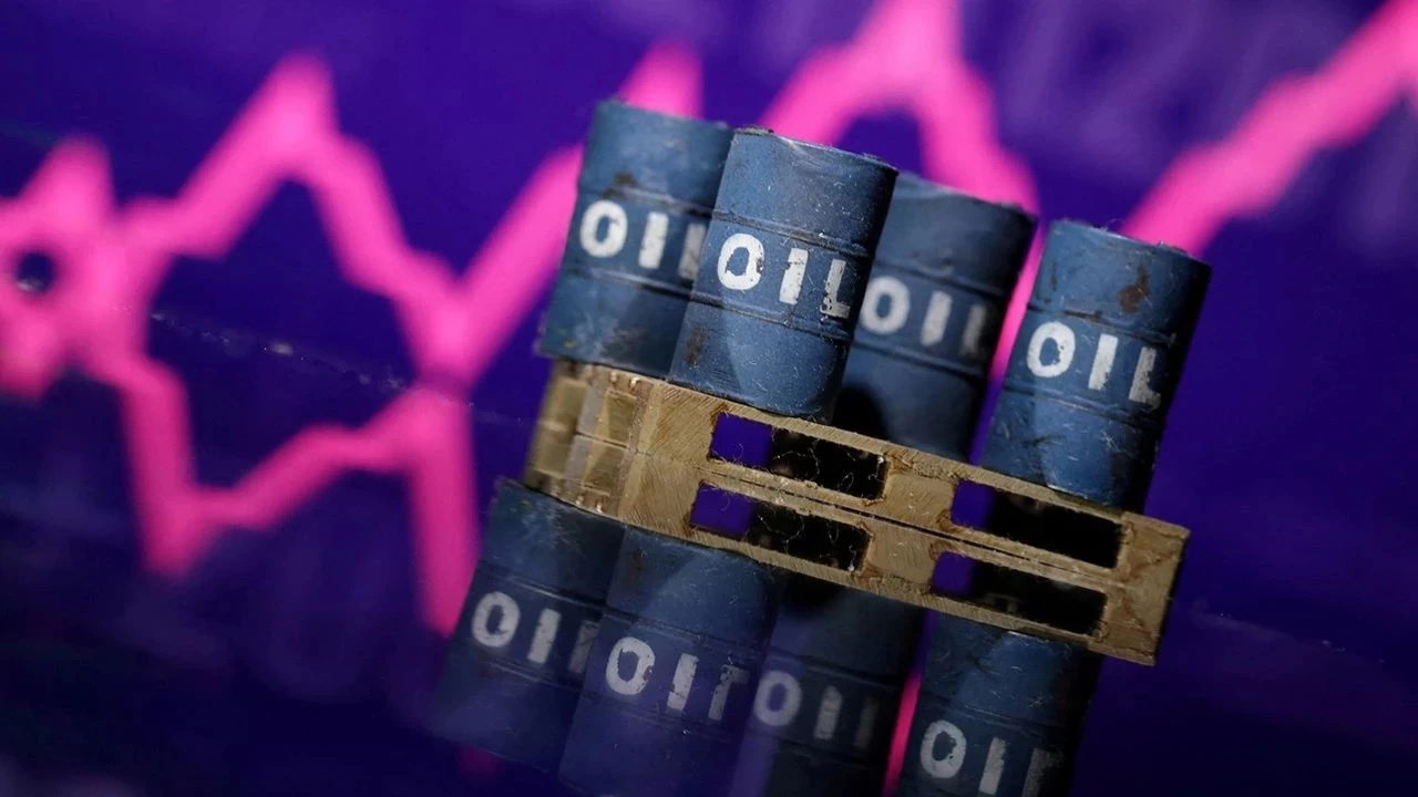 Brent petrol fiyat�ndaki d�����n nedenleri 