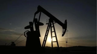 Brent petrolün varil fiyatı düştü