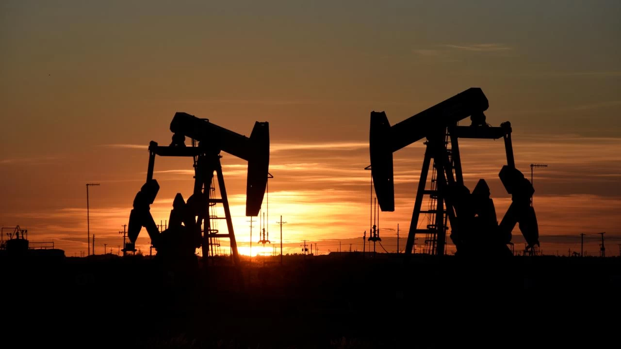 Brent petrolün varili 63,31 dolar