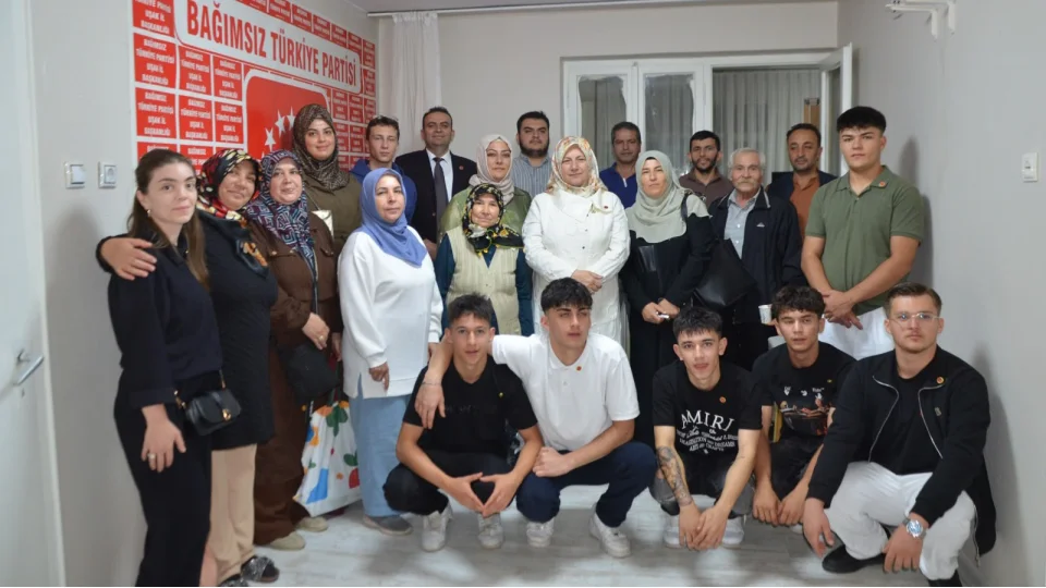 BTP Uşak’tan geniş katılımlı divan toplantısı: "Birlik ve beraberlikle sahadayız"