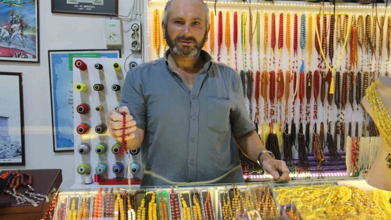 Bu tespihlerin fiyat 10 bin dolar bulabiliyor
