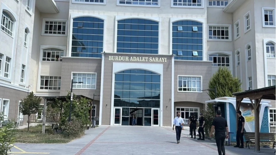 Burdur'da yasa d��� bahis operasyonu: 199 milyon TL'lik i�lem hacmi