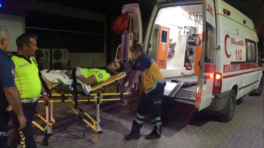 Bursa'da alkollü sürücü polis memuruna çarptı