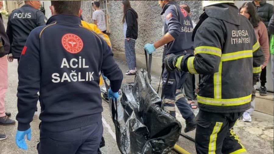 Bursa'da yang�n facias�...1,5 ya��ndaki �ocuk hayat�n� kaybetti