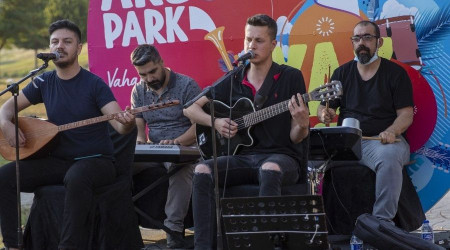 Büyükşehir Belediyesinin müzisyenlere desteği devam ediyor