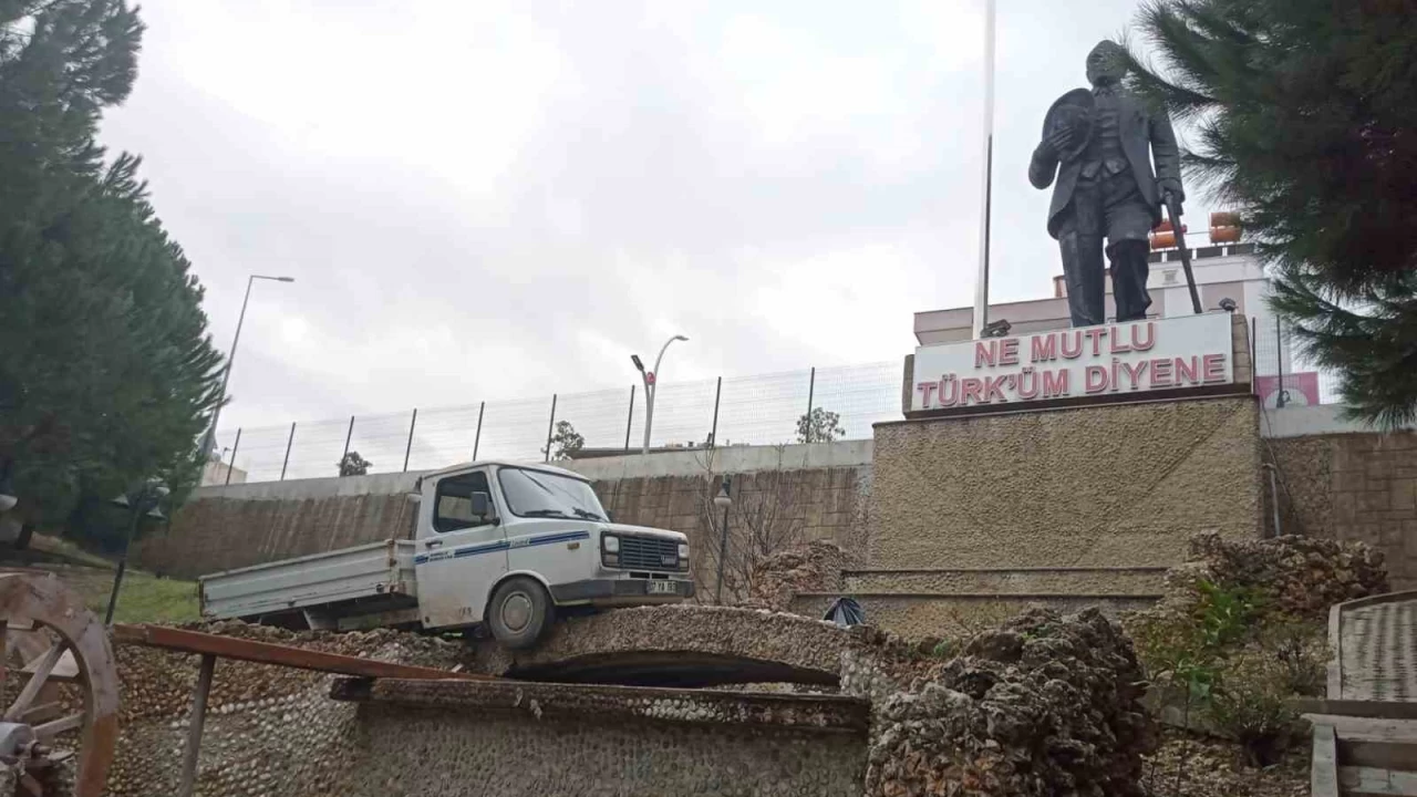 alnan kamyonetin bulunduu yer grenleri hayrete drd