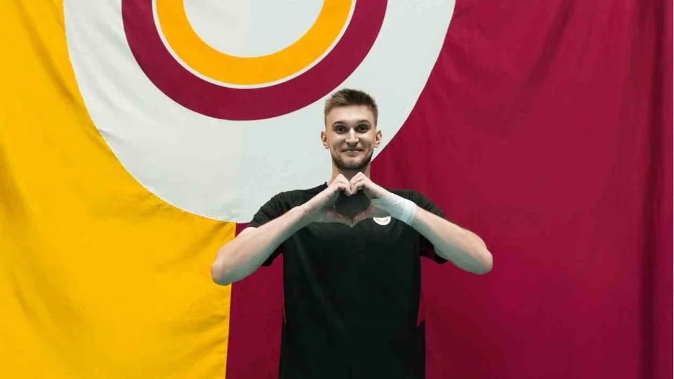 Can Ko�: 'Galatasaray benim i�in bir hayaldi'