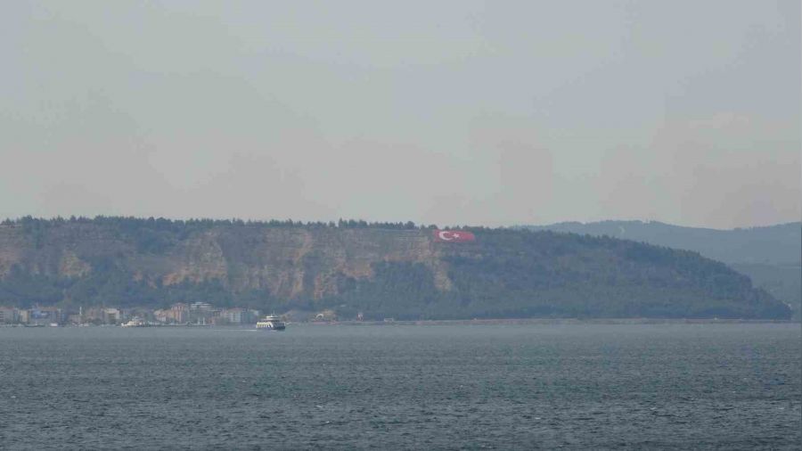 Çanakkale'deki yangın tarihi yarımadaya sıçradı