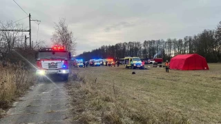 Çekya'da iki yolcu treni çarpıştı: 3'ü ağır 57 yaralı