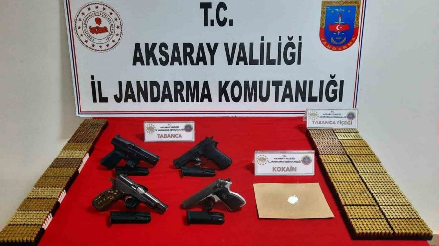 �elik kasadan 4 tabanca 1865 mermi ��kt�