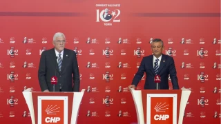 CHP Genel Bakan zel, Y Parti Genel Bakan Derviolu ile grt