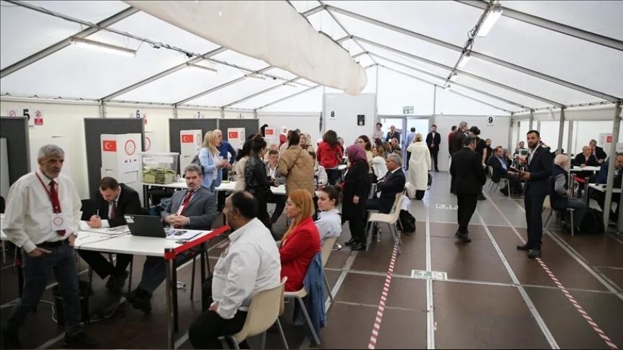CHP'den YSK'ya yurt dışı oy başvurusu