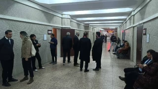 CHP'ye alan dava ertelendi