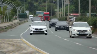 ok ge kalm bir adm... ay ve fndk asfaltla buluuyor