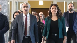 DEM Parti heyeti teröristbaşı Öcalan ile görüşmek üzere İmralı'ya gitti