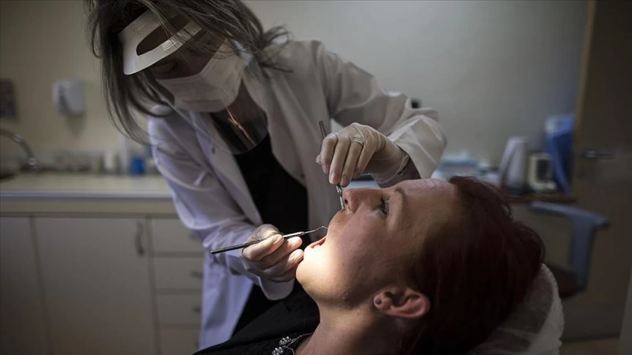 Di� ta�lar�n� temizletmek di� minesine zarar vermez