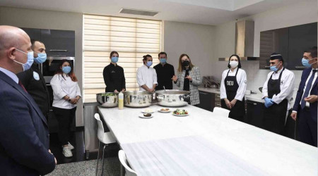 Dokuz Eylül'de glütensiz menü dönemi