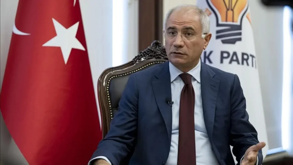 Efkan Ala'dan CHP'ye tepki. "Mahkemede kaybettiklerini AK Parti'de aramaktan vazge�sinler"