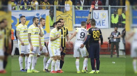 Ekici'ye 3 maç ceza