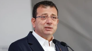 Ekrem �mamo�lu, Tuzla davas�nda verilen hapis cezas�na tepki g�stererek, "Beraat karar�n� yok say�yor ve 2 y�ldan fazla hapis cezas� veriyor ki siyaset yasa�� da gelsin" dedi. �mamo�lu, s�reci "tam bir skandal" olarak nitelendirdi