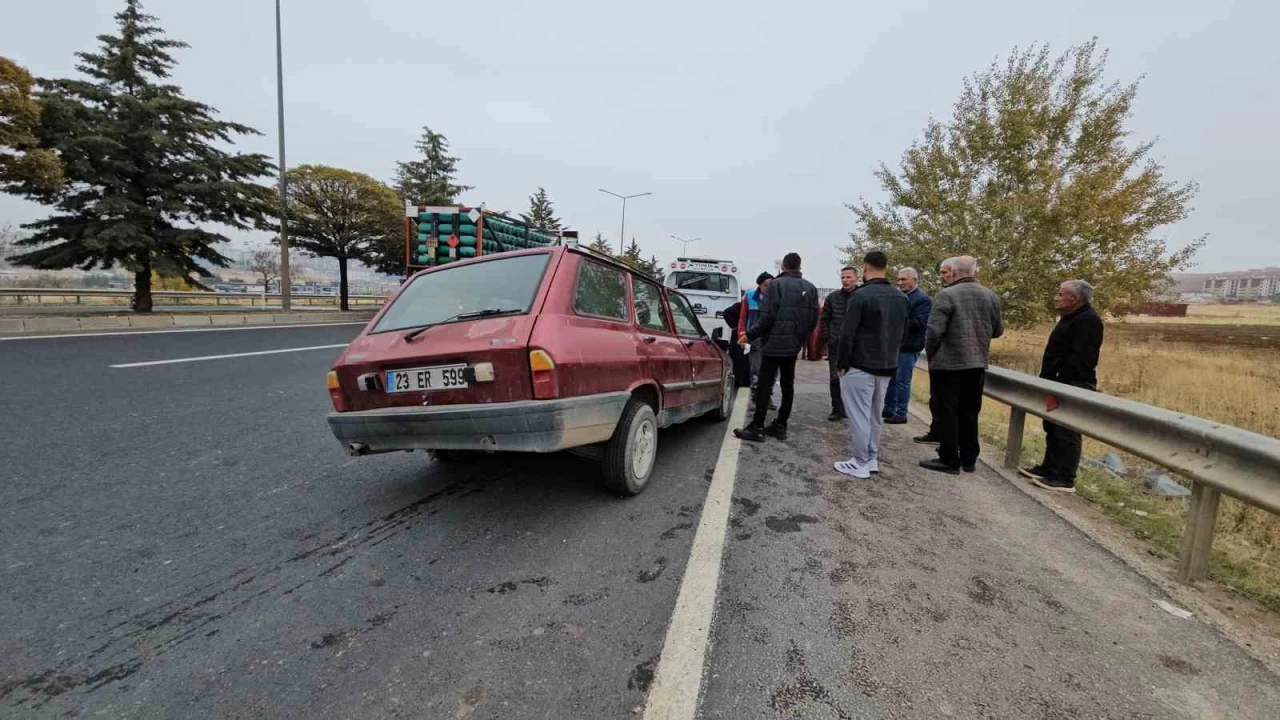 Elazığ'da trafik kazası:2'si ağır 4 yaralı