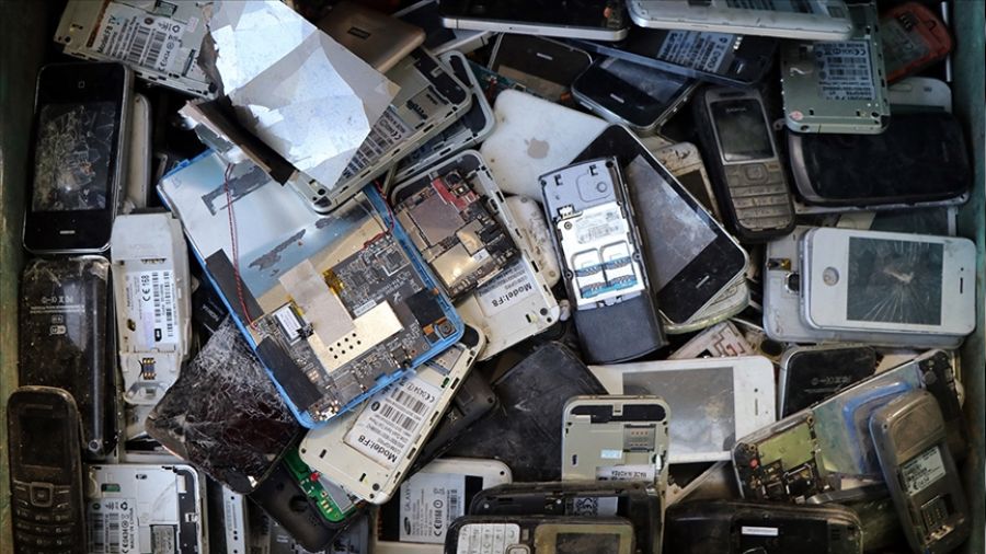 Elektronik atık dağı büyüyor