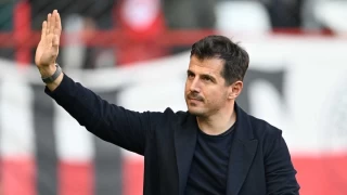 Emre Belezolu Antalyaspor'dan ayrld