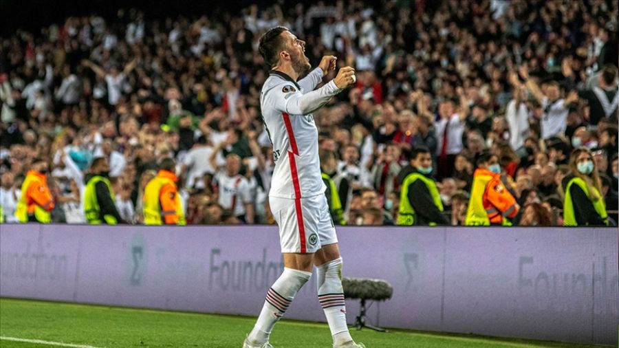 En iyi oyuncu Kostic se�ildi