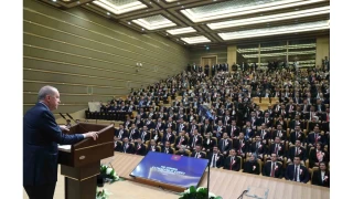 Erdoan: Herkes devletimizin eit ve onurlu birer vatandadr