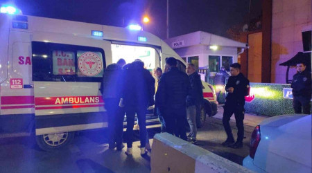 'Eski sevgilimle neden konutun' kavgasnda kan akt: 2 yaral