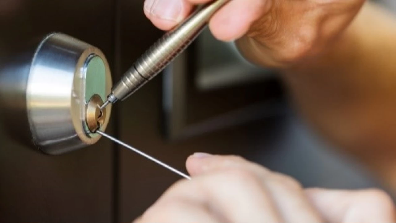 Ev sahibi kiracının evine çilingirle giremez