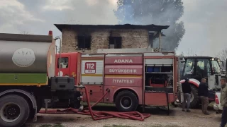 Evde çıkan yangında anne ve 2 çocuğu hayatını kaybetti