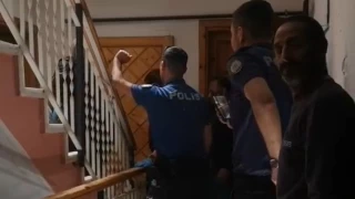 Evinde 12 kpekle yaayan kadn gzaltna alnd