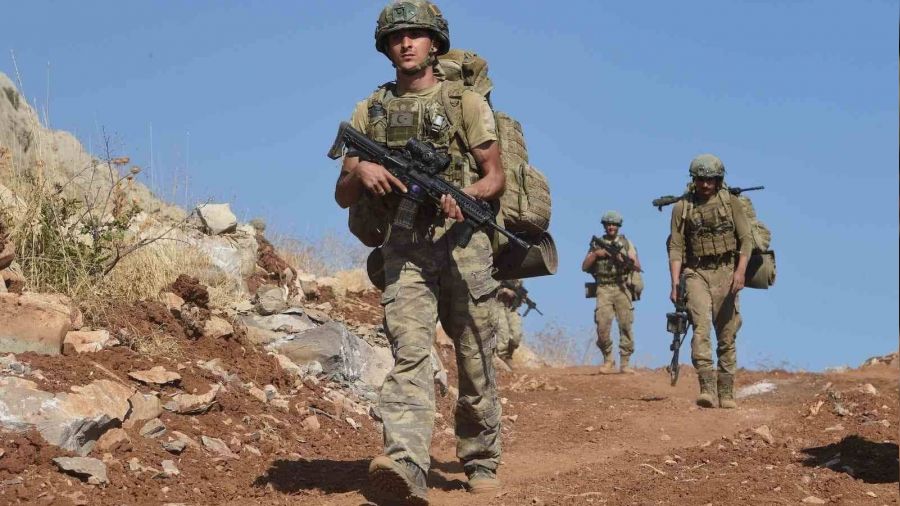 Eyyam-� Bahur s�caklar� Mehmet�ik'i durdurmuyor