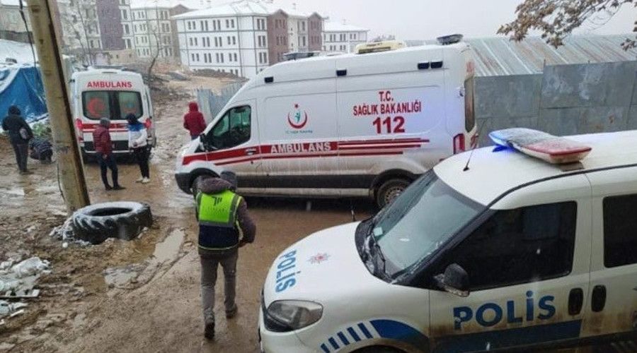 Farklı şantiyelerde zehirlenen 19 kişi hastaneye sevk edildi