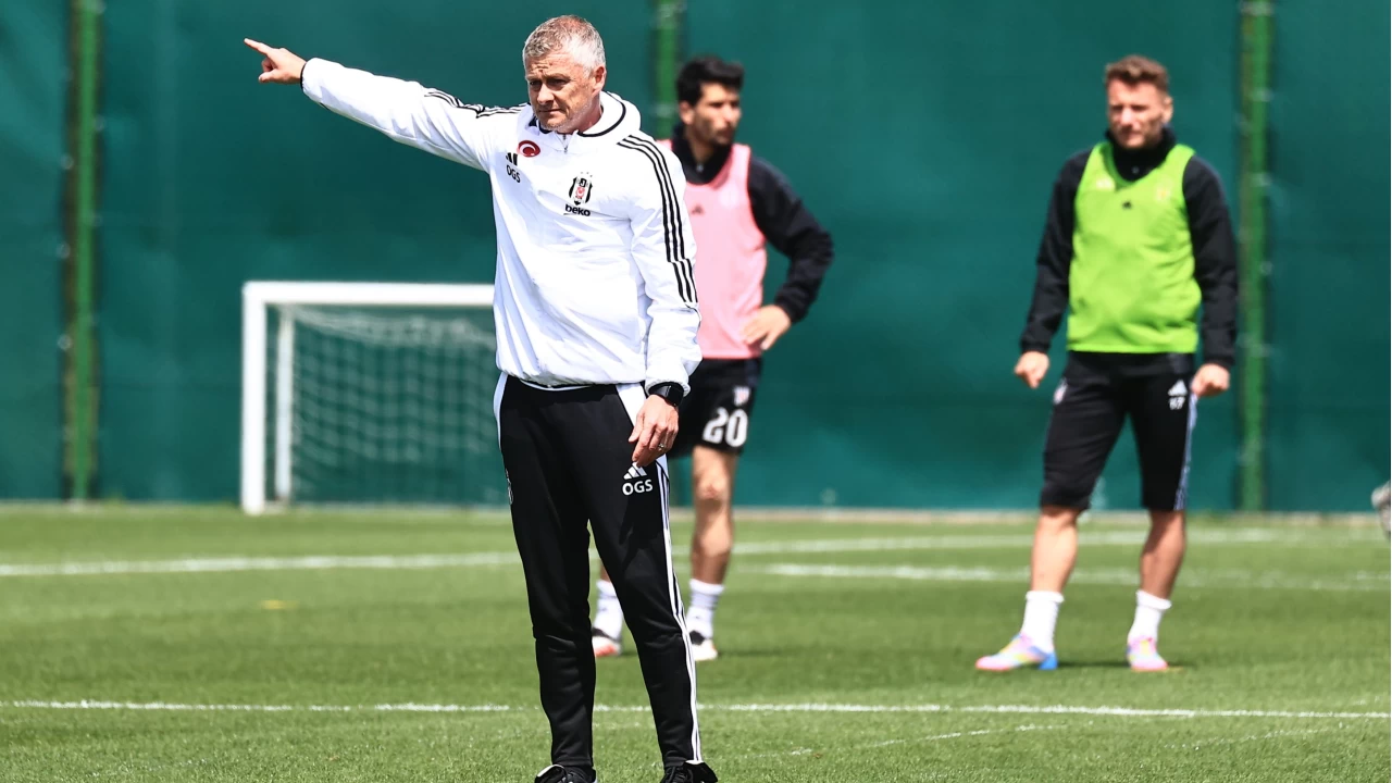 Fenerbahçe derbisi öncesi Beşiktaş Teknik Direktörü Solskjaer'den çarpıcı mesajlar
