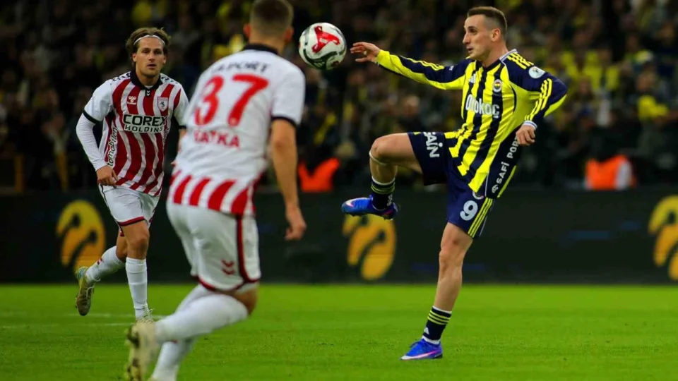 Fenerbah�e'nin 35-12 �st�nl��� ve 8-1'lik tarihi galibiyeti bulunuyor