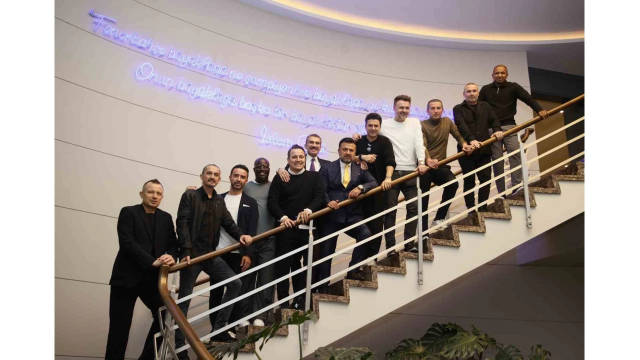 Fenerbahe'nin eski yldzlar derbi ncesi bir araya geldi