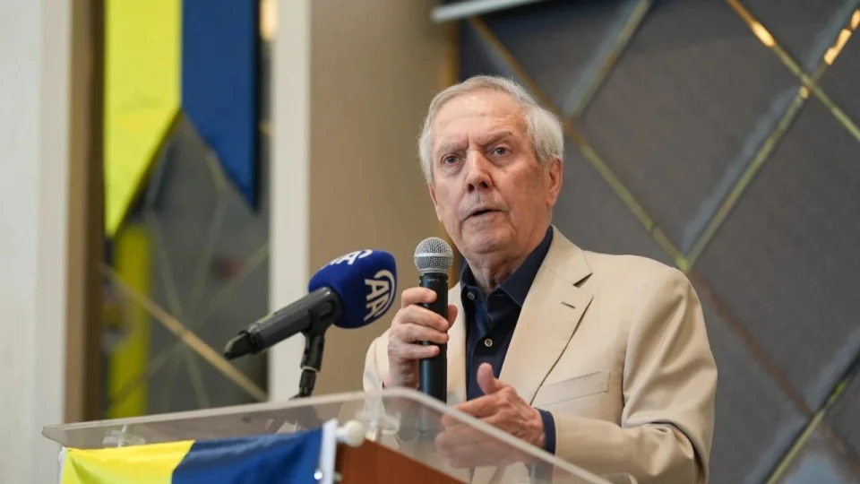 Fenerbah�e'nin tek ilac� Aziz Y�ld�r�m!
