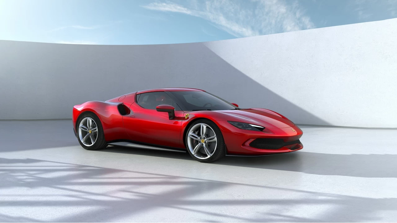 Ferrari 296 GTB: Maranello'nun V6 hibrit devrimi