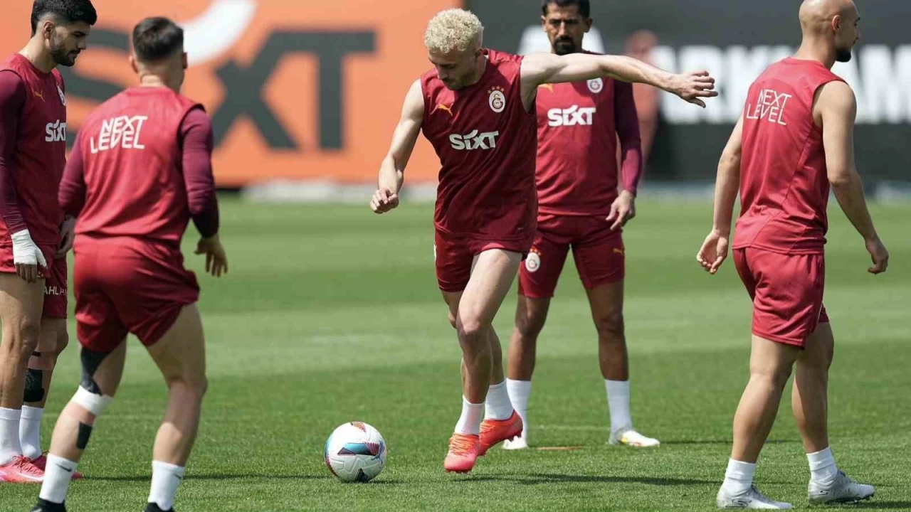 Galatasaray 25. şampiyonluk için geri sayıma geçti