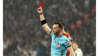 Galatasaray-Beikta derbileri bol krmz kartl geiyor!