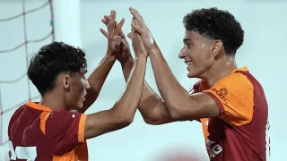 Galatasaray elindeki 17'lik 'cevheri' i�lemeye ba�lad�