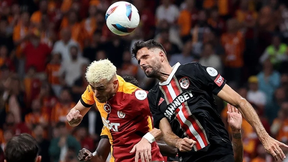 Galatasaray, evinde oynad��� son 27 lig ma��n� kaybetmedi