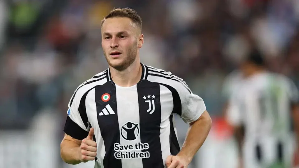 Galatasaray Torreira'n�n yerini �abuk doldurdu