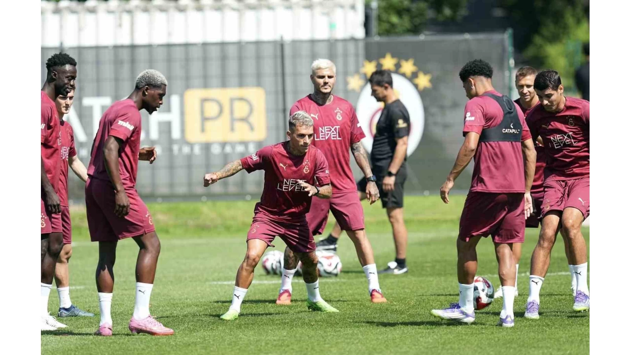 Galatasaray, yeni sezon haz�rl�klar�na devam etti