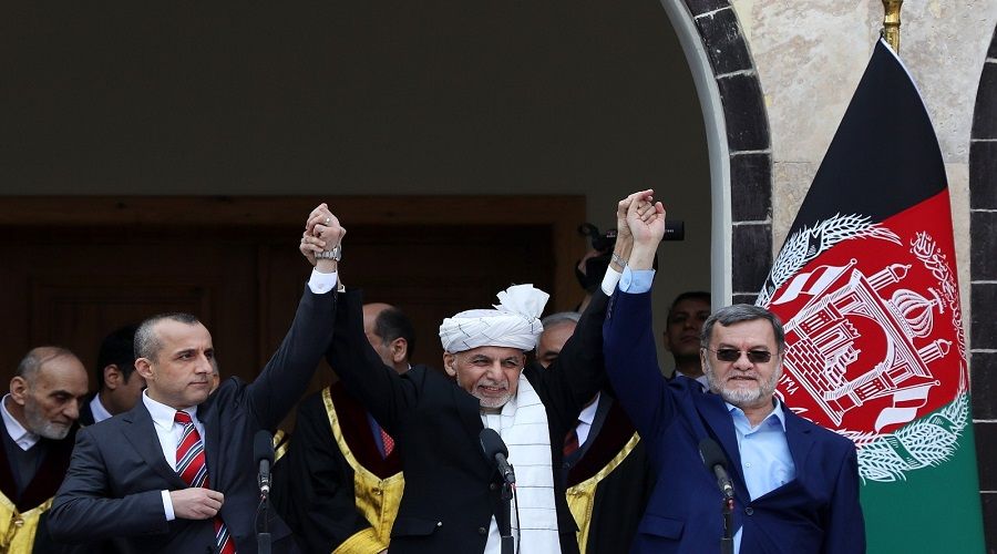 Gani kaçtı yardımcısı kendini cumhurbaşkanı ilan etti